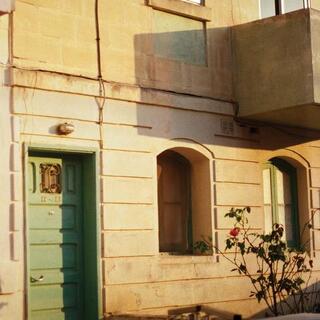 SMOKE BELLOW - Open For Business