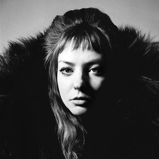 ANGEL OLSEN - All Mirrors (Red Vinyl)